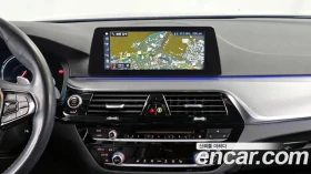 BMW 530 xDrive M Sport Package / АВТОКРЕДИТ, снимка 10