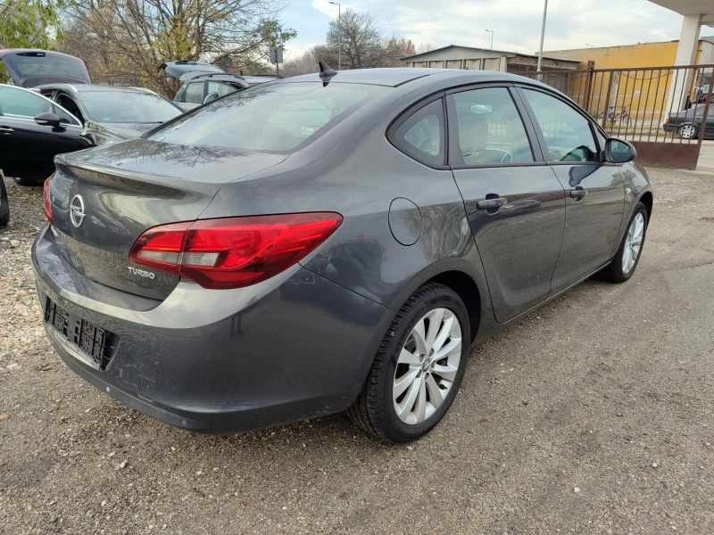 Opel Astra 1.4i, снимка 5 - Автомобили и джипове - 43239762