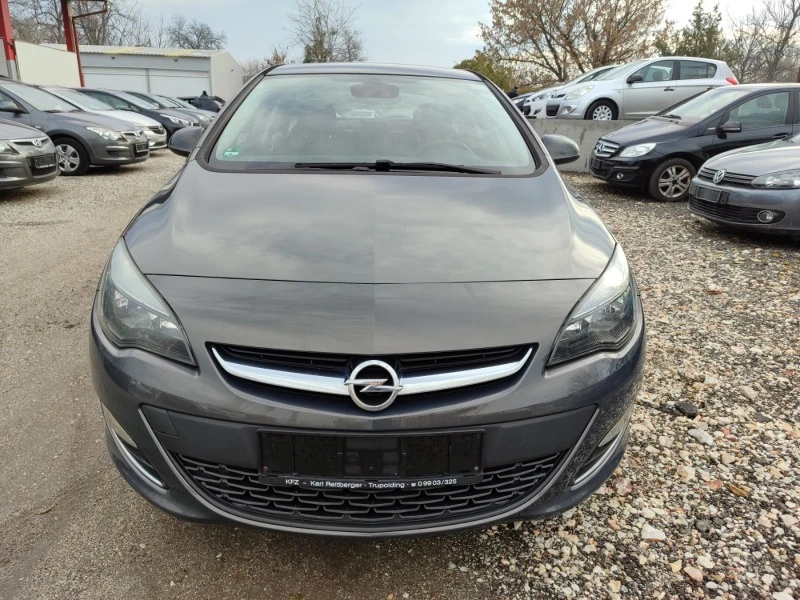 Opel Astra 1.4i, снимка 8 - Автомобили и джипове - 43239762