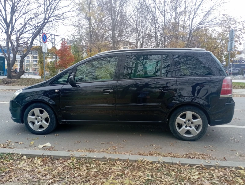 Opel Zafira, снимка 4 - Автомобили и джипове - 47821338