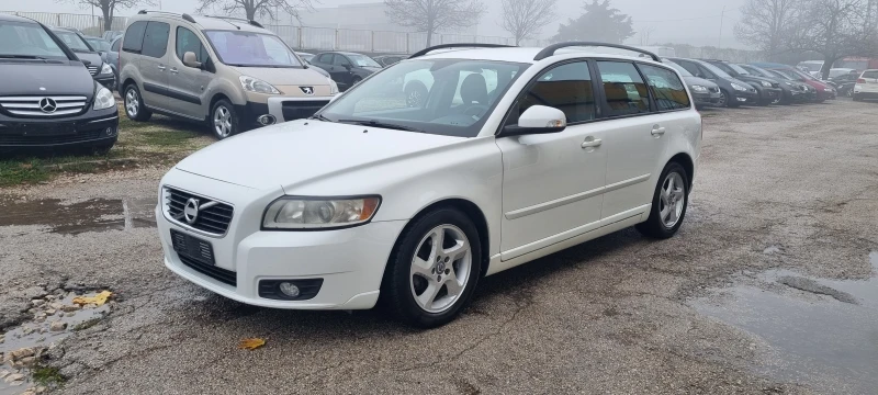 Volvo V50 1.6 HDI FACE 6скорости ITALY, снимка 1 - Автомобили и джипове - 48284804