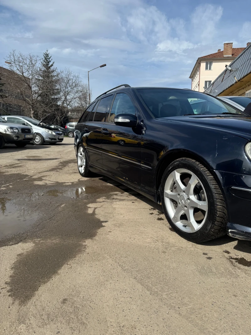 Mercedes-Benz C 320 Sport Edition, снимка 4 - Автомобили и джипове - 49491337