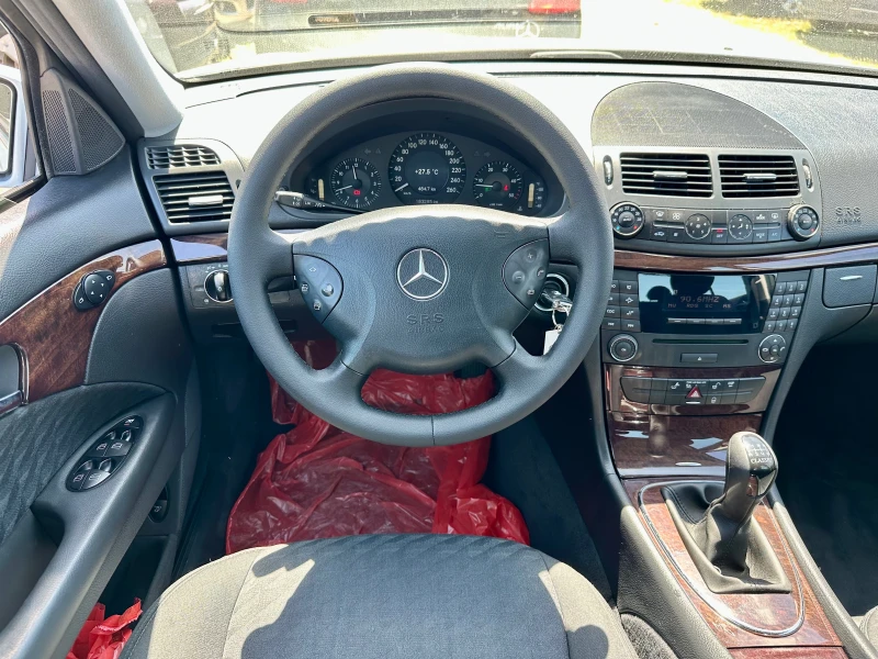 Mercedes-Benz E 280 2.8 CDI V6 * РЪЧКА* , снимка 10 - Автомобили и джипове - 49994999