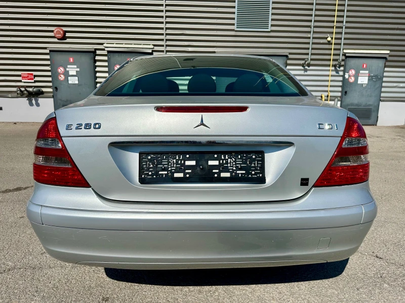 Mercedes-Benz E 280 2.8 CDI V6 * РЪЧКА* , снимка 7 - Автомобили и джипове - 49994999