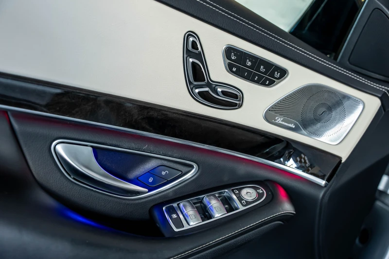 Mercedes-Benz S 63 AMG 4matic, снимка 11 - Автомобили и джипове - 51595636