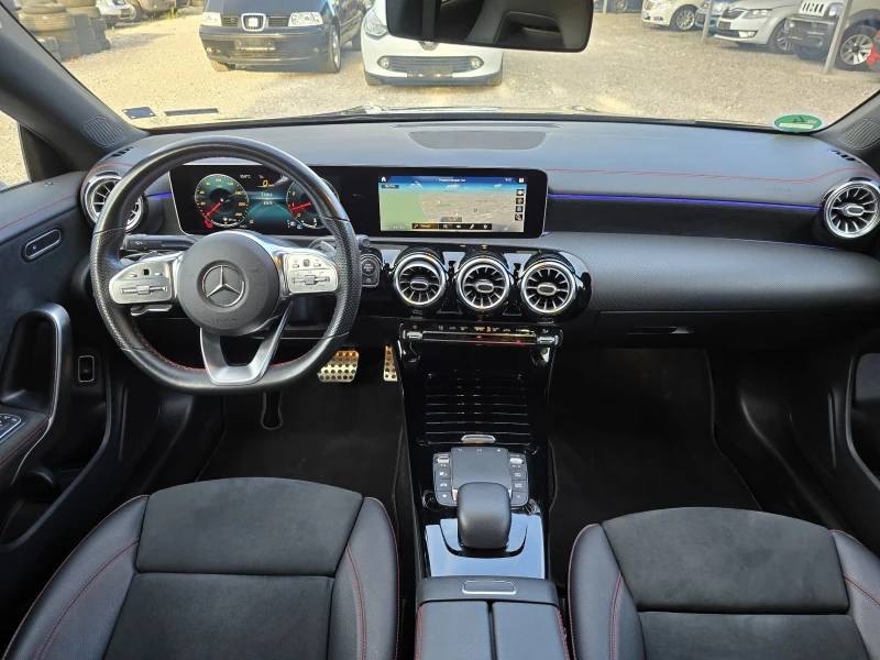 Mercedes-Benz CLA 250 250i AMG 4х4, снимка 10 - Автомобили и джипове - 51600800