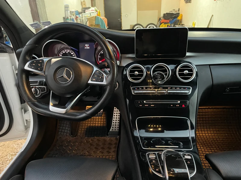 Mercedes-Benz C 220 9Gtronic AMG, снимка 9 - Автомобили и джипове - 52214319