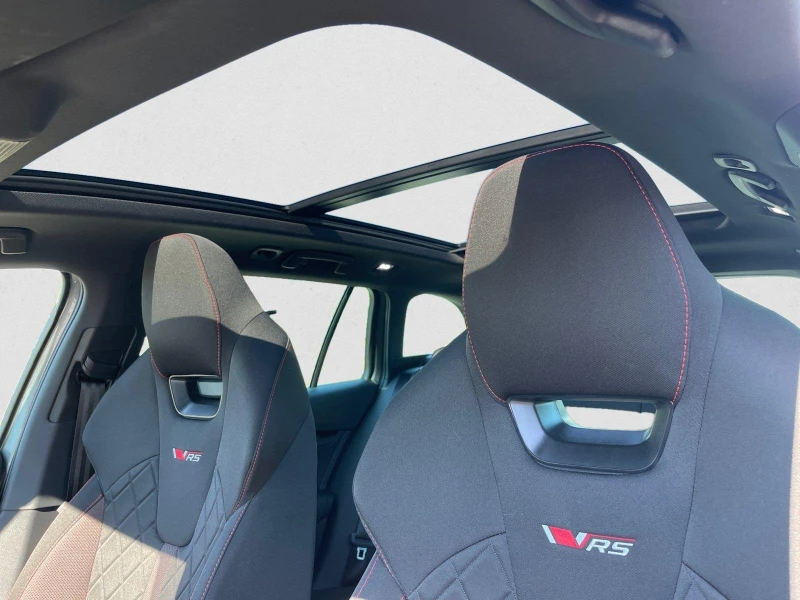 Skoda Octavia 2.0TSI* PANO* DISTR* KEYLESS* LED* CARPLAY* , снимка 7 - Автомобили и джипове - 52490921