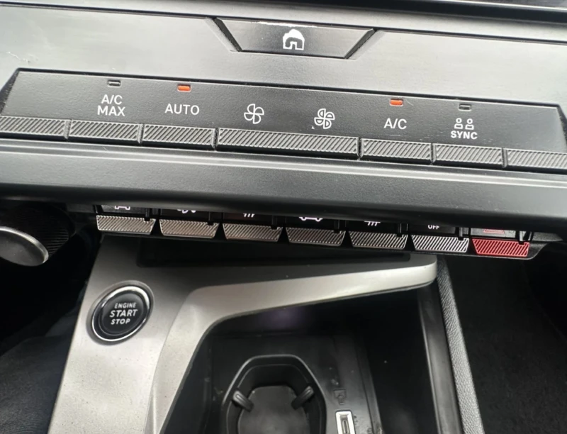 Peugeot 308 1, 2 PURETECH 130 ACTIVE.NAVI.LED, снимка 13 - Автомобили и джипове - 52815189