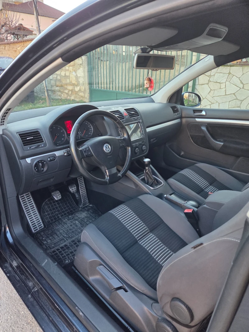 VW Golf 1.4TSI 122, снимка 7 - Автомобили и джипове - 52945162