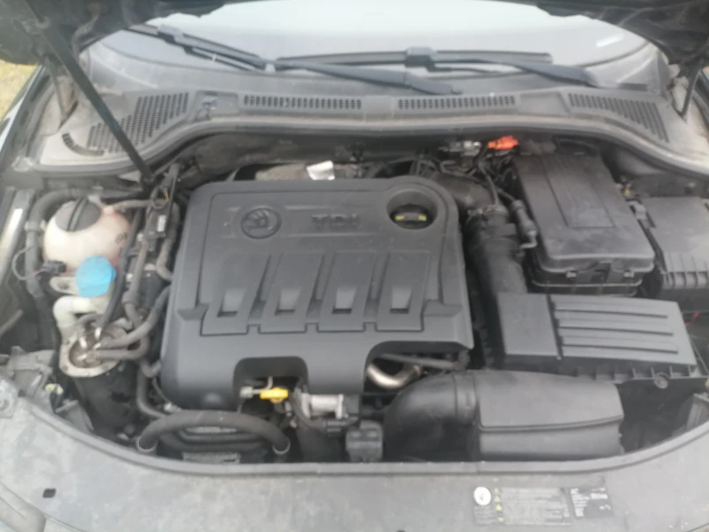 Skoda Octavia 2.0TDI-4X4, снимка 16 - Автомобили и джипове - 53210416