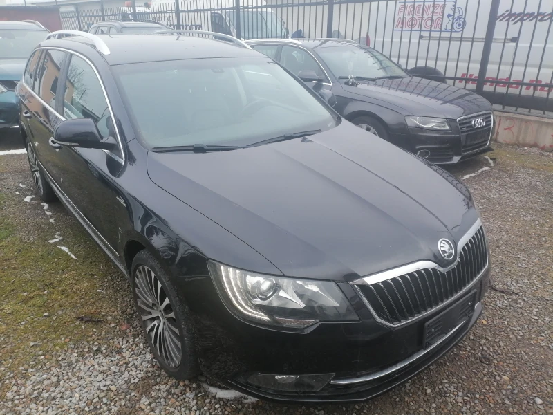 Skoda Octavia 2.0TDI-4X4, снимка 2 - Автомобили и джипове - 53210416