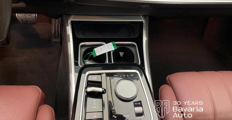 BMW i7 60 xDrive M Sport Paket, снимка 7 - Автомобили и джипове - 53593967