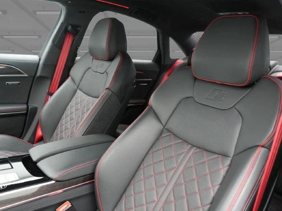 Audi S8 Quattro = Black Optic Plus = Гаранция, снимка 5 - Автомобили и джипове - 52739910