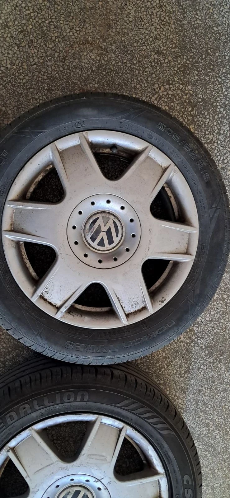 VW Bora 1.6i, снимка 11 - Автомобили и джипове - 53642362