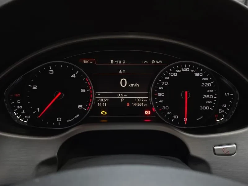 Audi A8 4.2 TDI Quattro - САМО 30% АВАНС, снимка 15 - Автомобили и джипове - 55707673