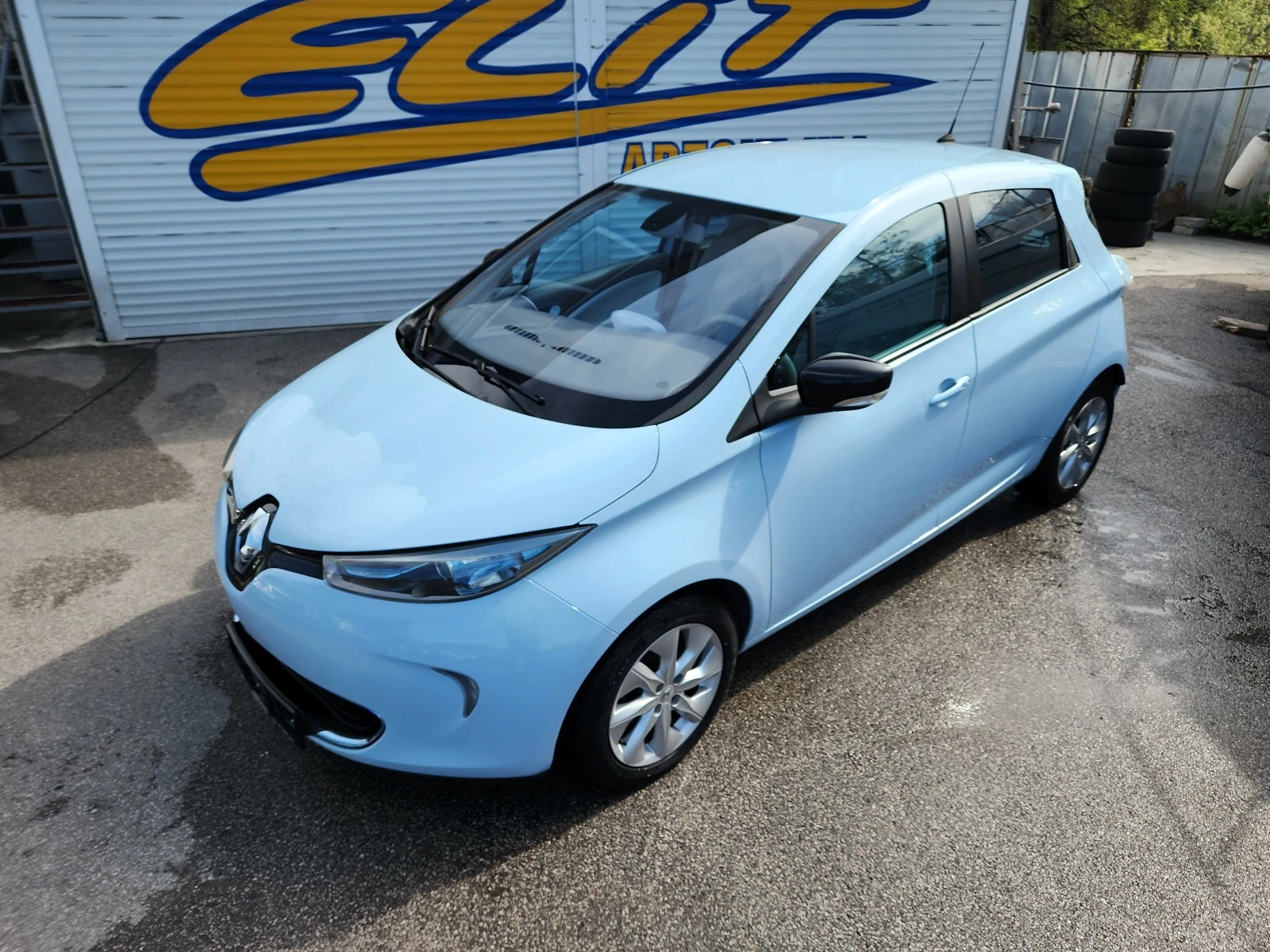 Renault Zoe 22kw. Собствена батерия - изображение 2