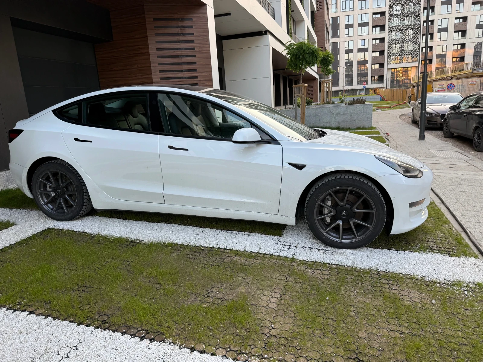 Tesla Model 3 2021 facelift LFP - изображение 6