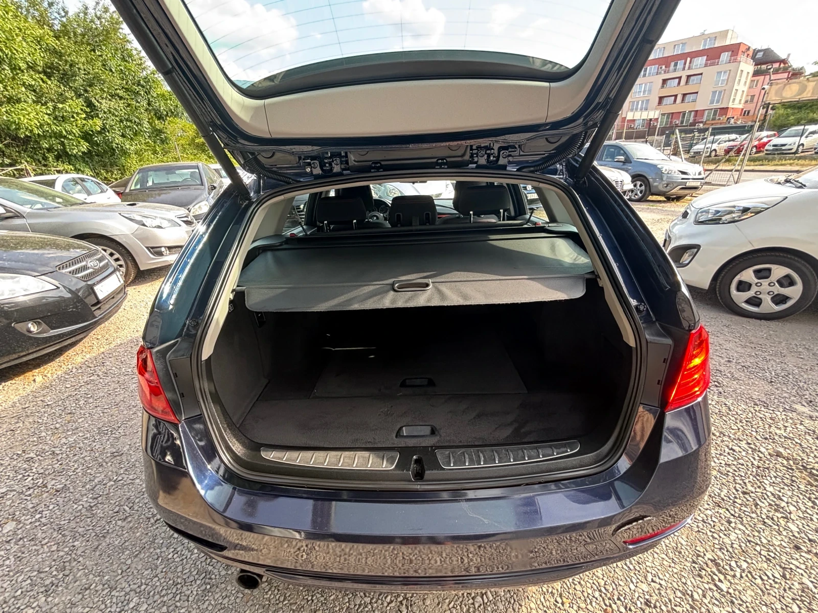 BMW 320 2.0 D M SPORT - изображение 6