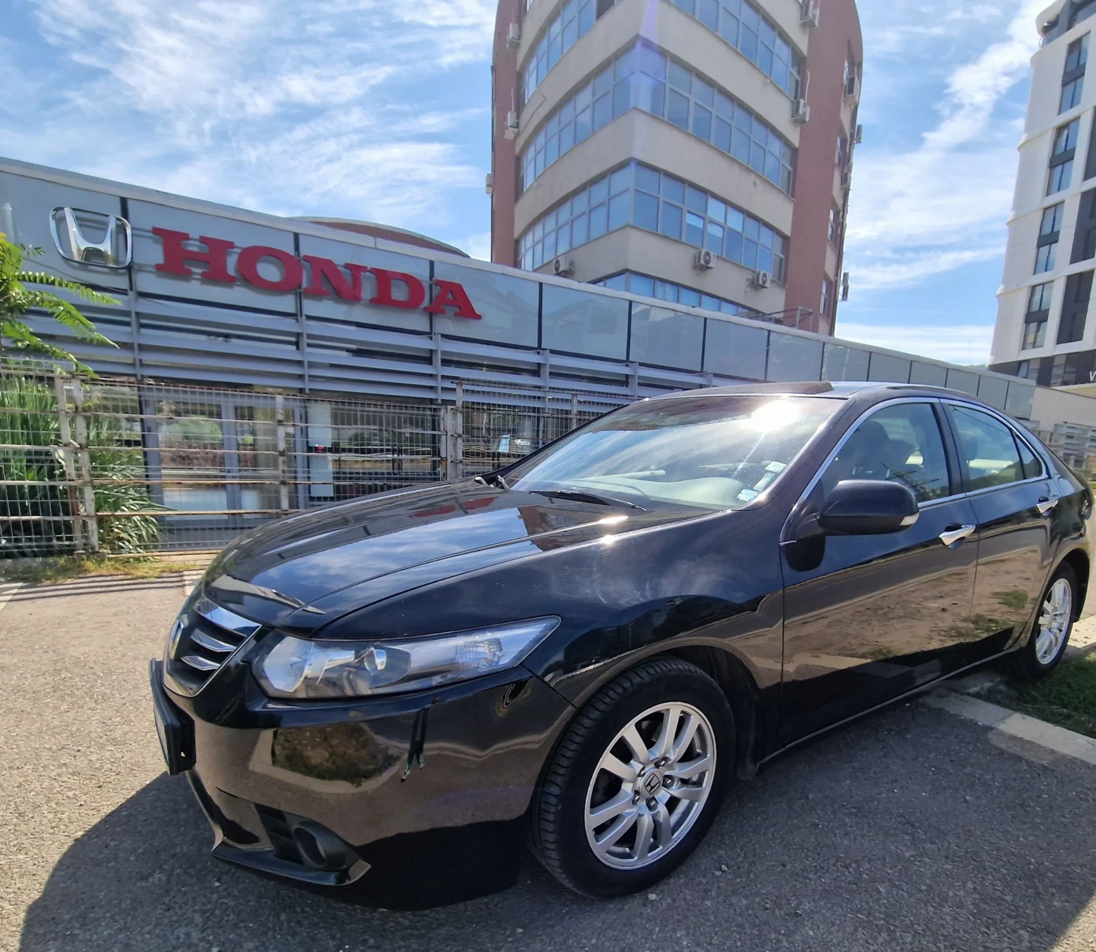 Honda Accord 2.0 VTEC Facelift - изображение 3