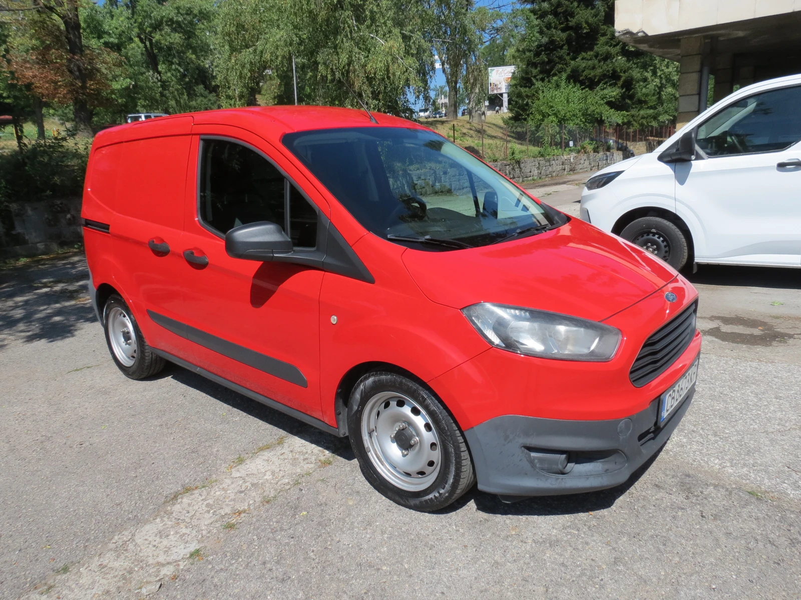 Ford Courier 1.5 TDCi 95PS - изображение 8