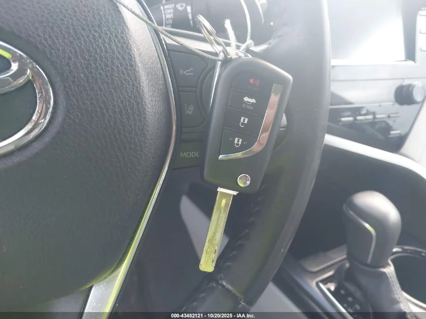 Toyota Camry 2.5L I-4 DI, DOHC, VVT, 203HP Front Wheel Drive - изображение 3