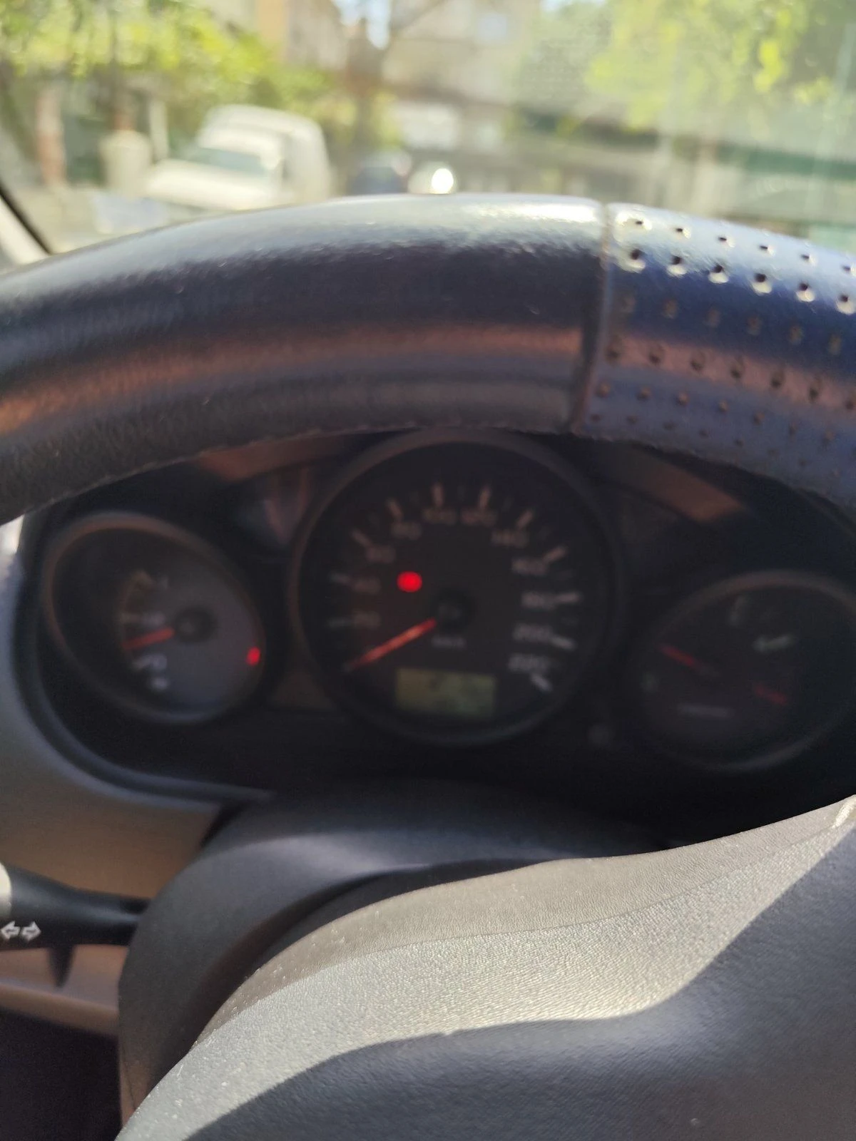 Mitsubishi Colt  - изображение 10