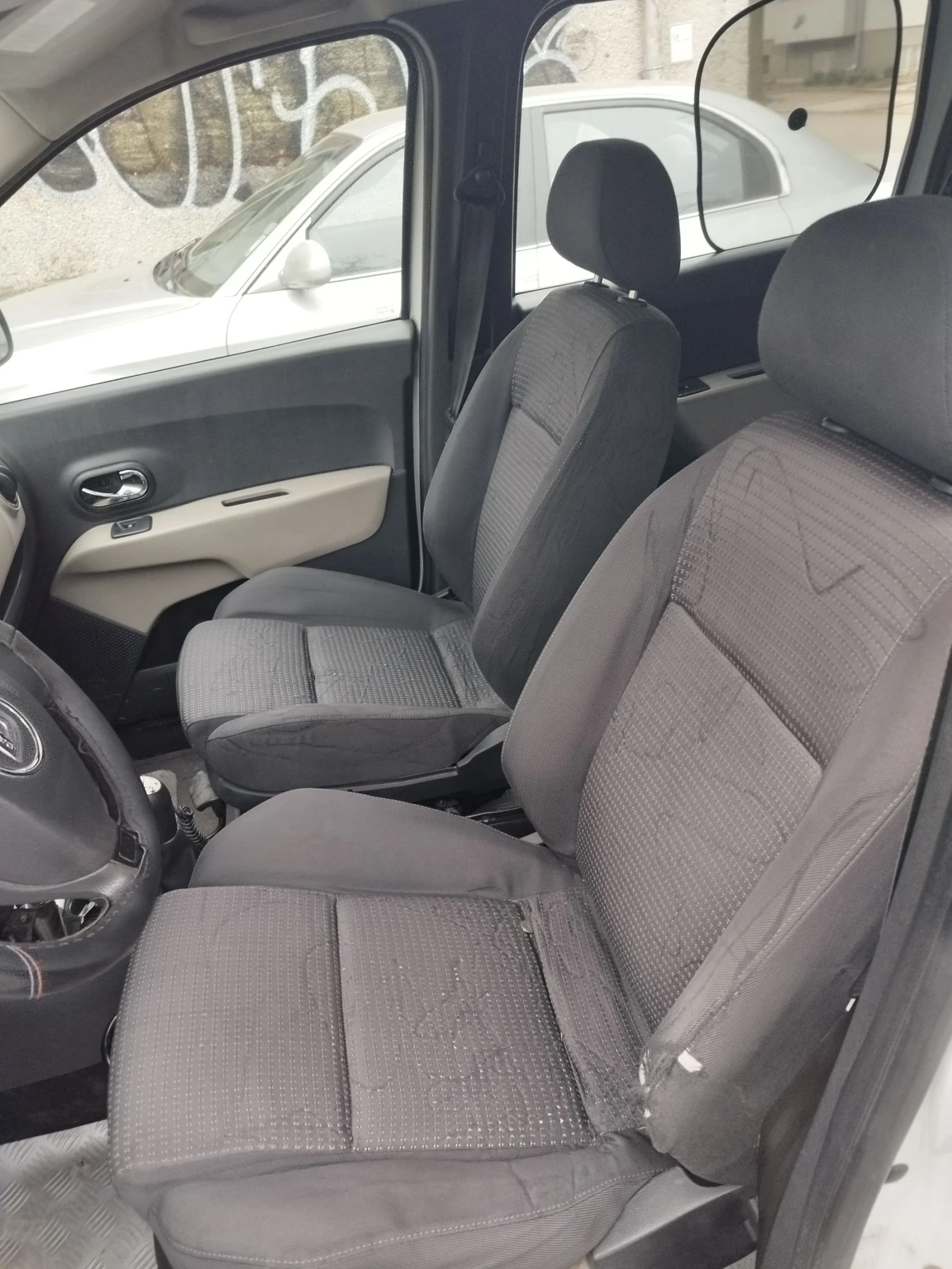 Dacia Lodgy 1.5 DCI, 90 �.�, 6+ 1 | Mobile.bg � ����������� 6