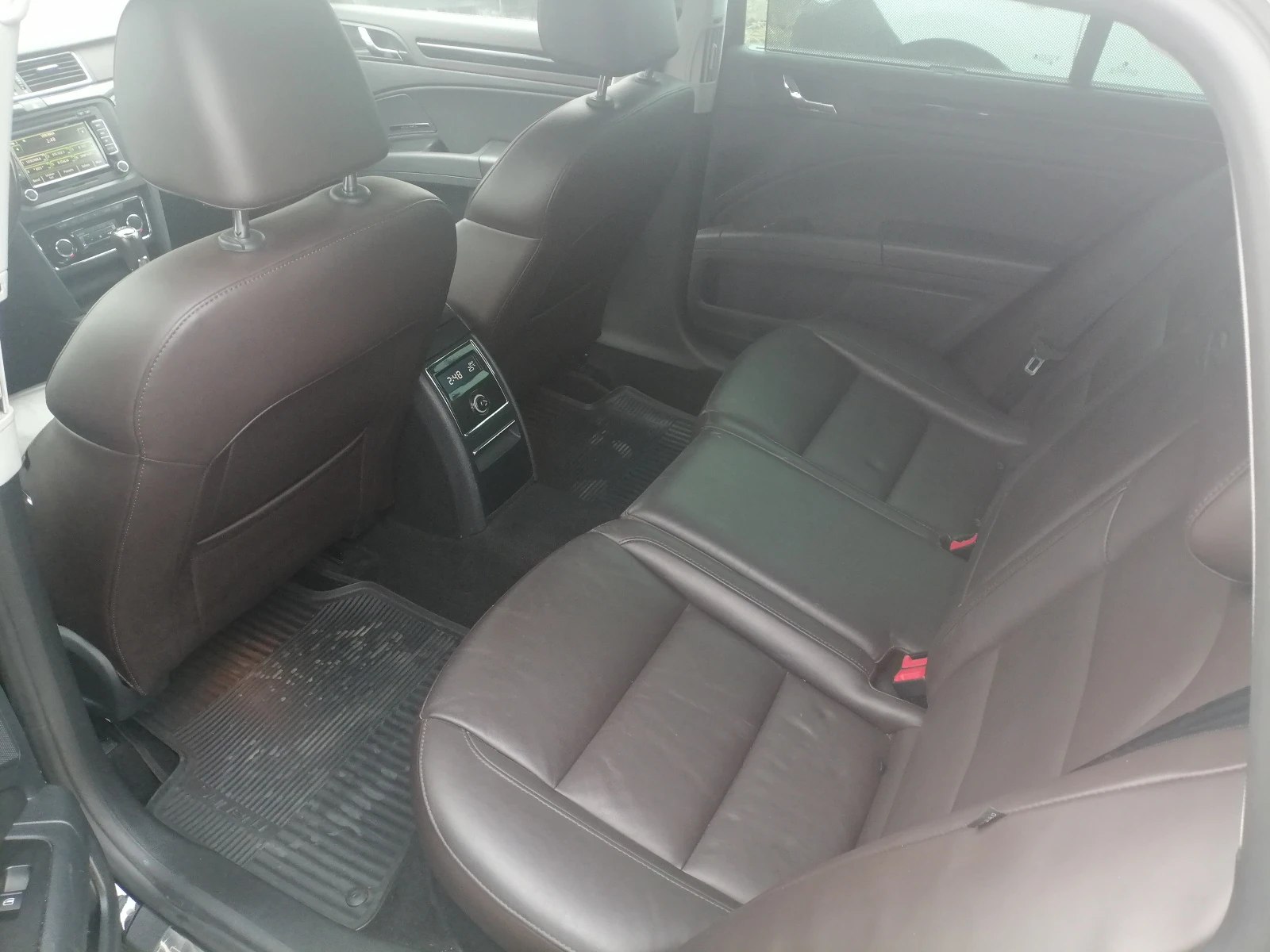 Skoda Octavia 2.0TDI-4X4 - изображение 10