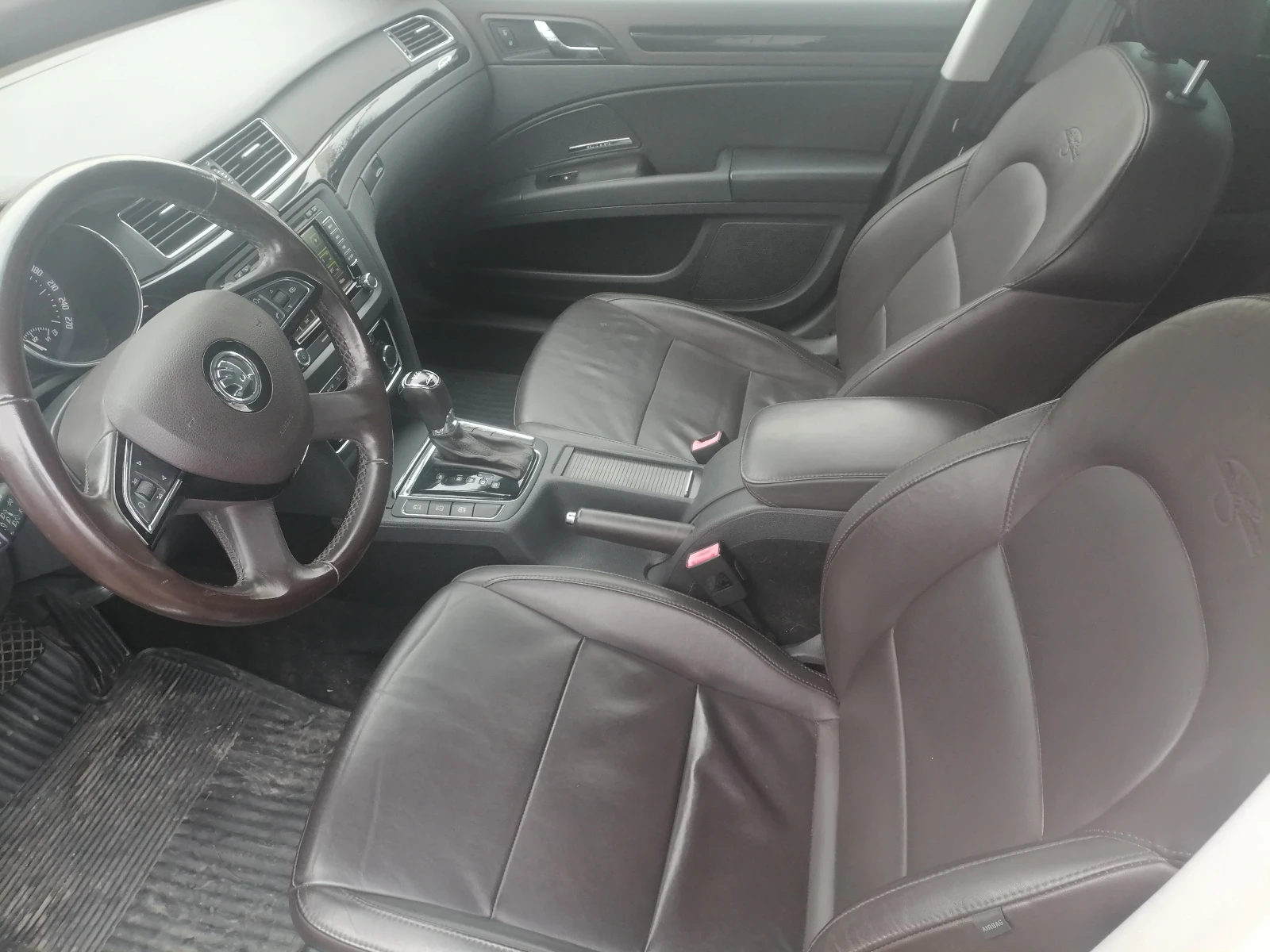 Skoda Octavia 2.0TDI-4X4 - изображение 5