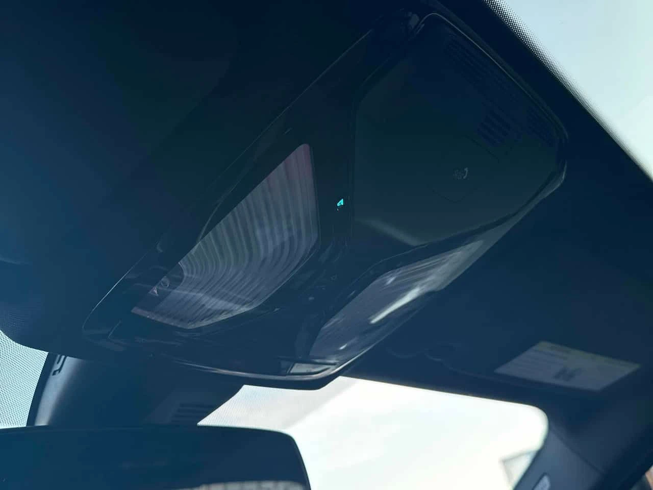 BMW 330 i xDrive/CARFAX/ШИБИДАХ/ПОДГРЕВИ/KEYLESS - изображение 9