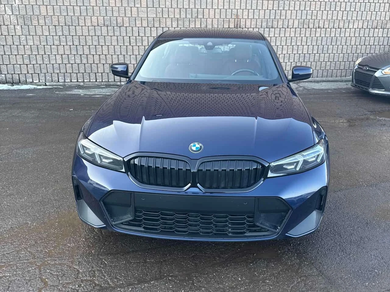 BMW 330 i xDrive/CARFAX/ШИБИДАХ/ПОДГРЕВИ/KEYLESS - изображение 2