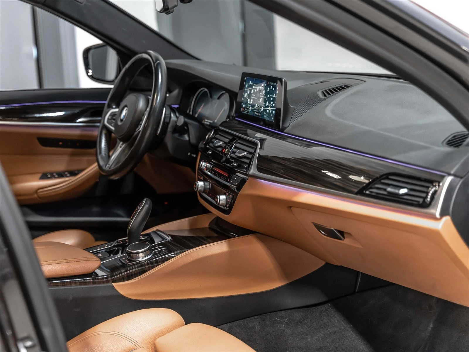 BMW 530 xDrive M SPORT � ����������� & ���� ������ | Mobile.bg � ����������� 12