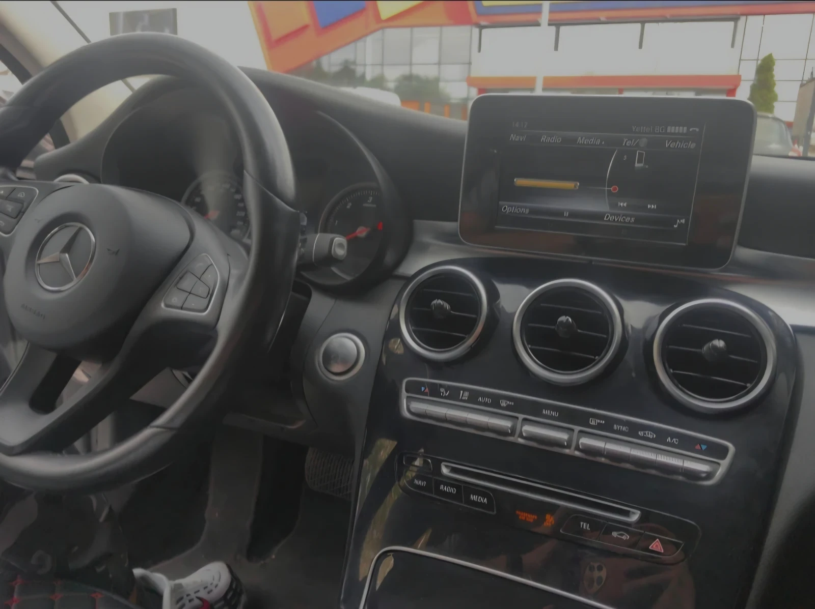 Mercedes-Benz C 220, снимка 9 - Автомобили и джипове - 53866751