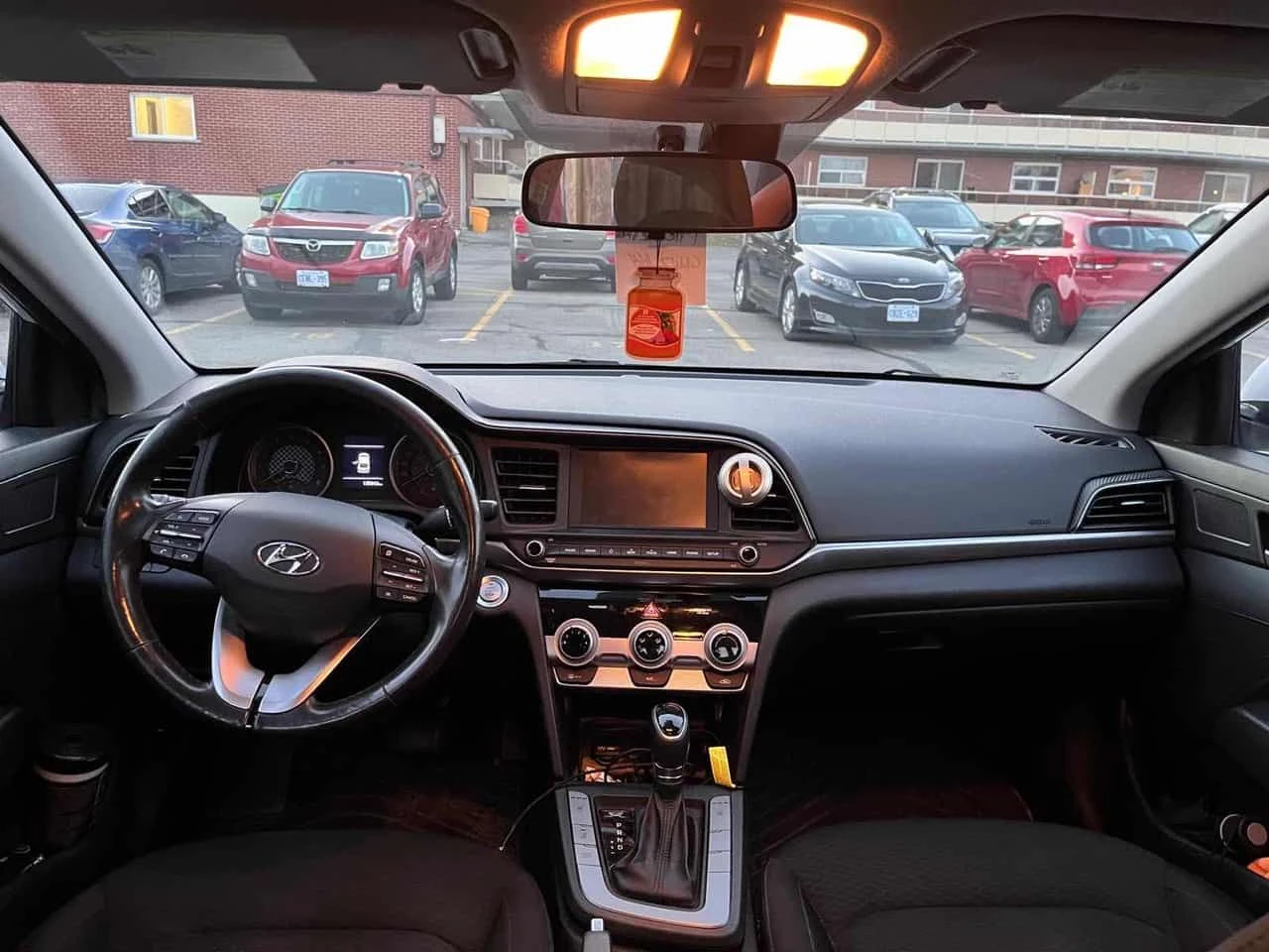 Hyundai Elantra * Preferred w/Sun & Safety Package IVT * 2ХГУМИ * , снимка 8 - Автомобили и джипове - 54087607