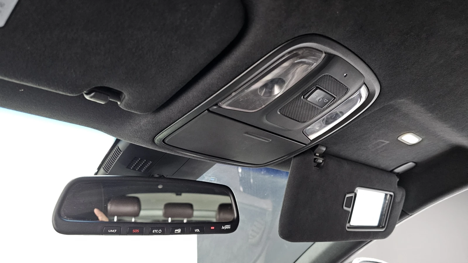 Kia Stinger 2.0T 2WD PLATINUM autogeorge.com, снимка 15 - Автомобили и джипове - 54121647