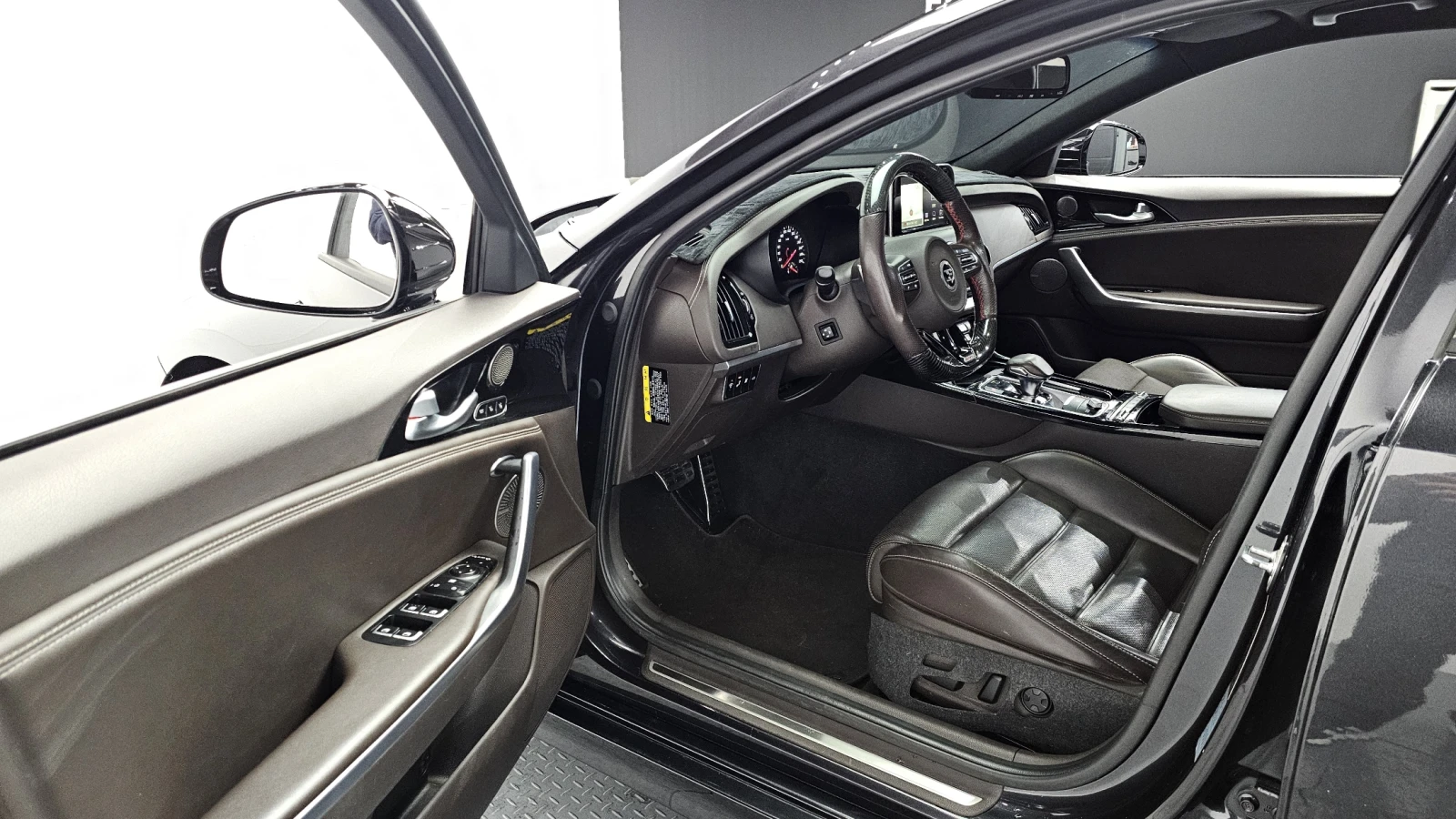 Kia Stinger 2.0T 2WD PLATINUM autogeorge.com, снимка 10 - Автомобили и джипове - 54121647