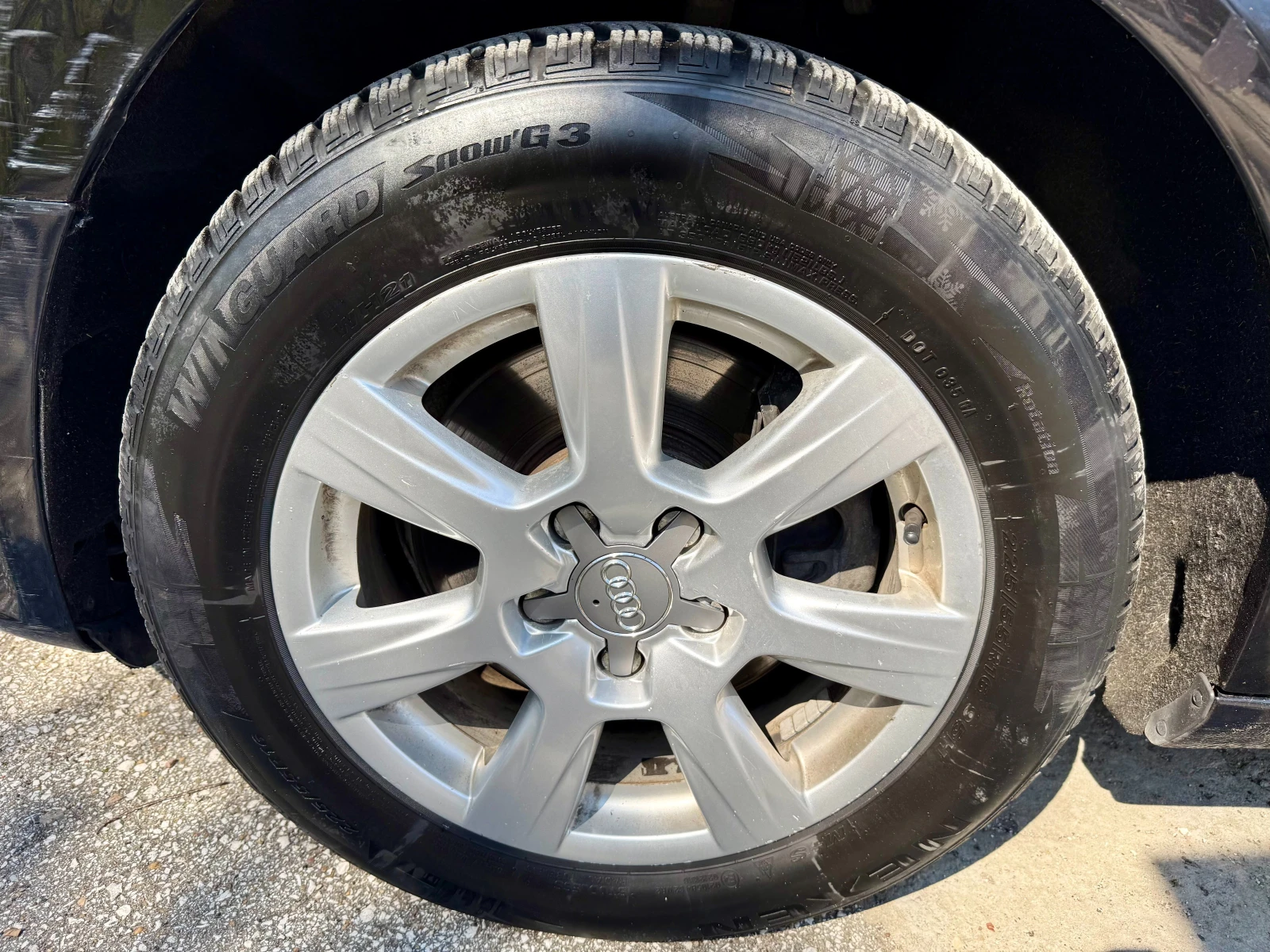 Audi A4 AVANT 2.0TDI, снимка 8 - Автомобили и джипове - 54156379