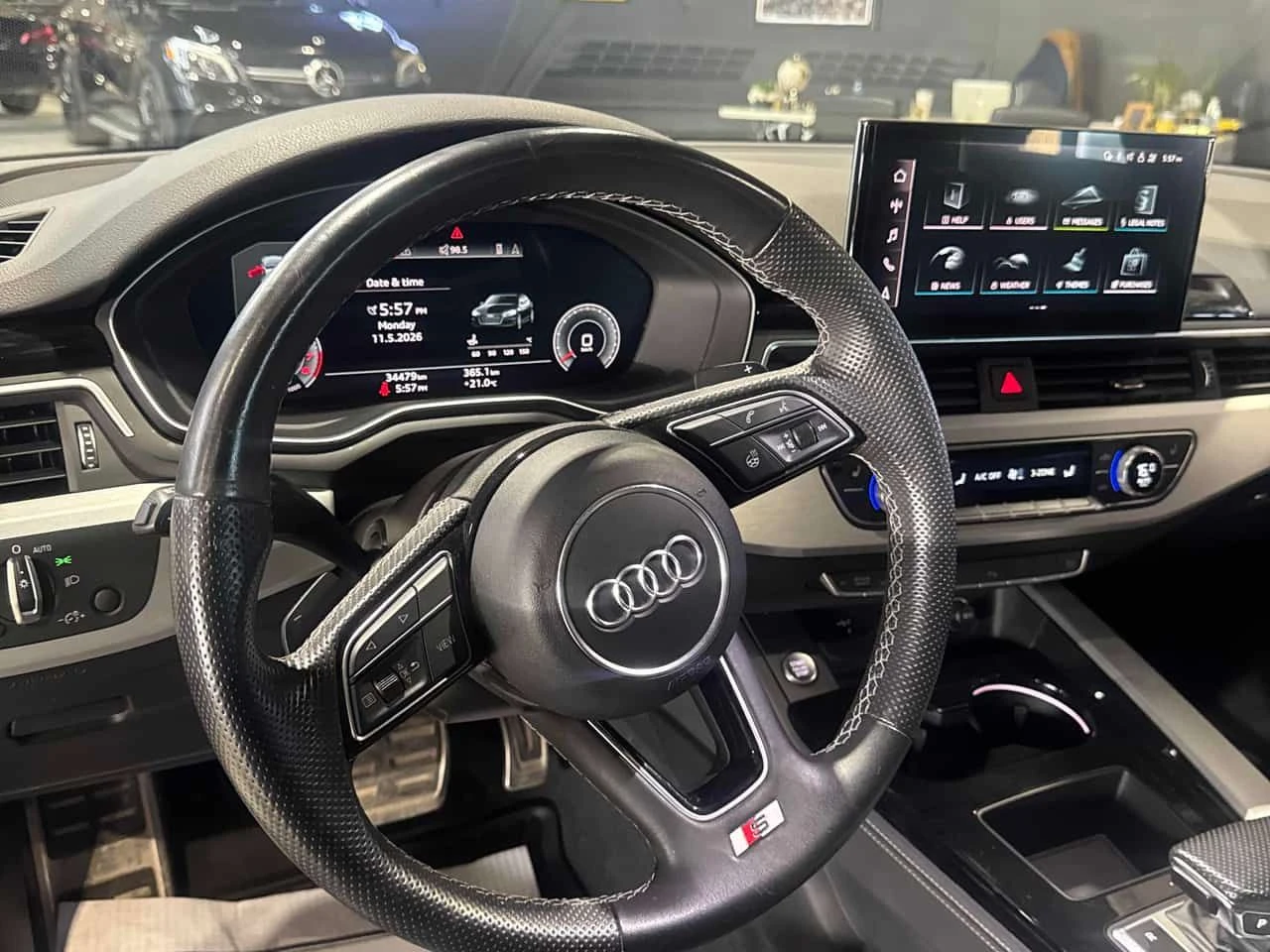 Audi A5 * Progressiv * CARFAX * S LINE * BLIND SPOT, снимка 10 - Автомобили и джипове - 54513209