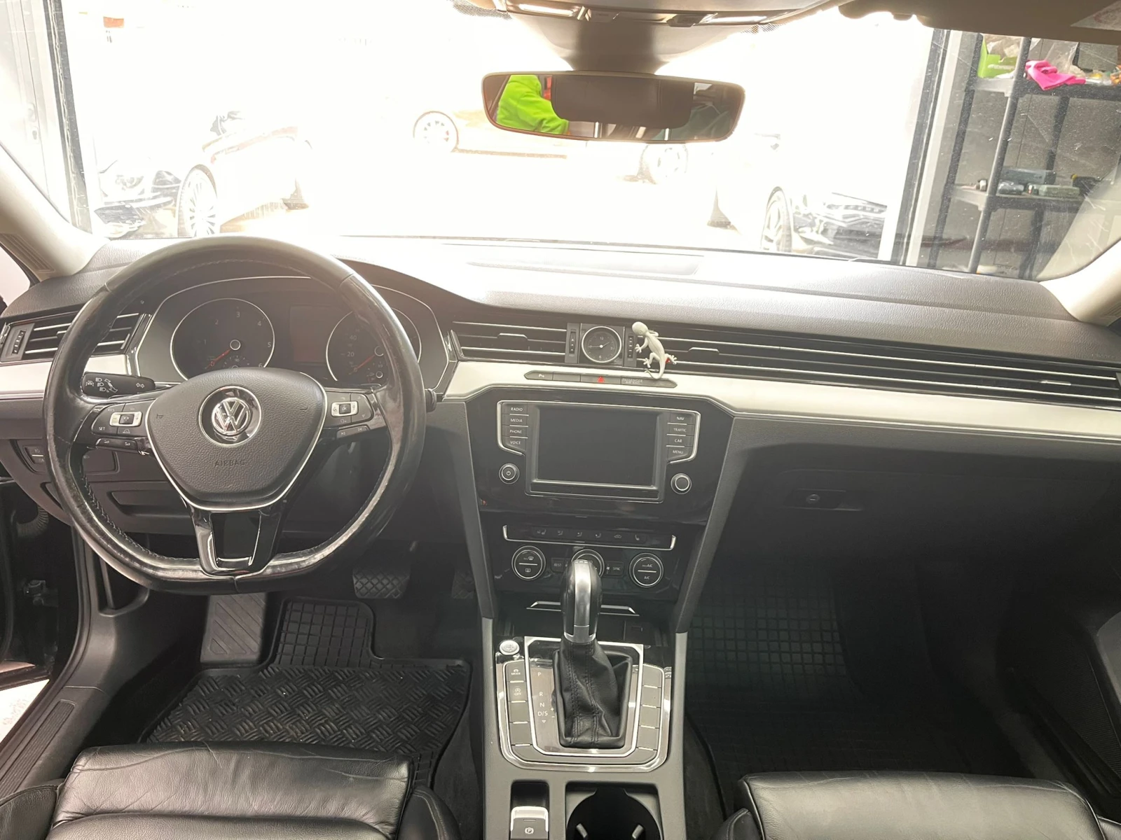 VW Passat Business Premium including navigation, снимка 10 - Автомобили и джипове - 54689265