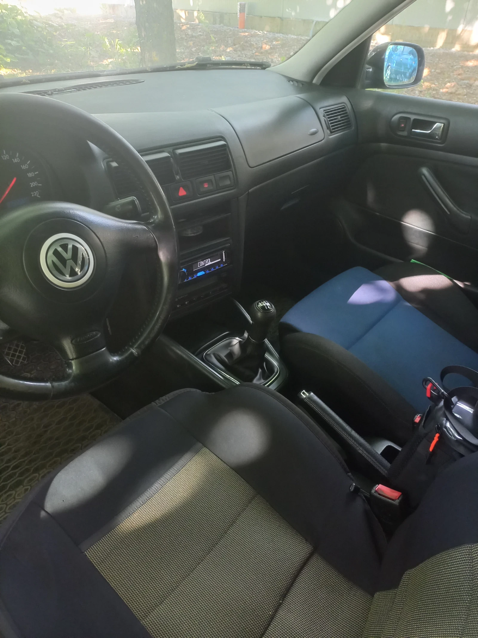 VW Golf 1.9тди 90 к.с., снимка 12 - Автомобили и джипове - 54702587