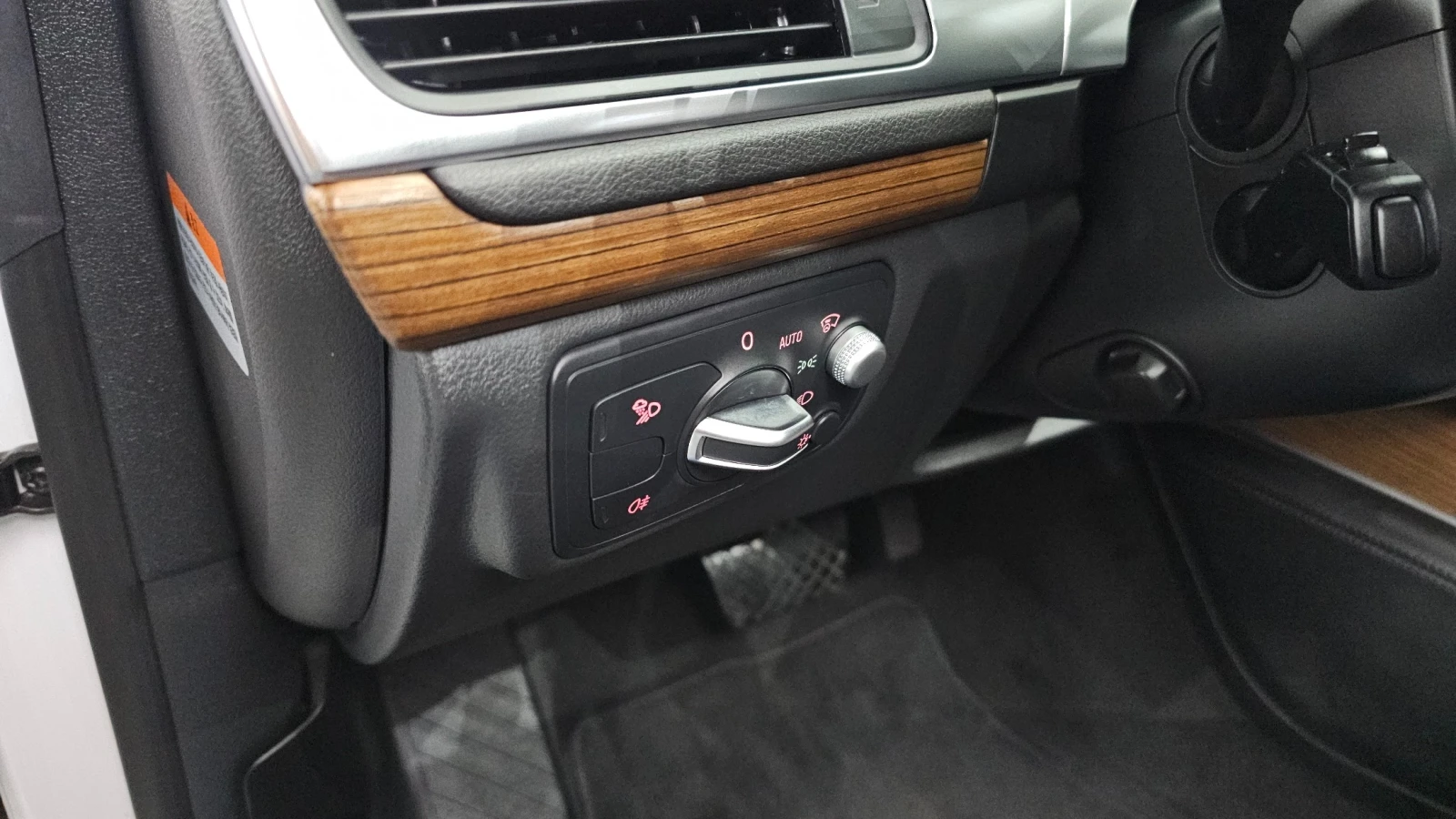 Audi A7 PREMIUM 50TFSI* DISTR* ПОДГРЕВИ* ОБДУХ* HUD* , снимка 14 - Автомобили и джипове - 55179461