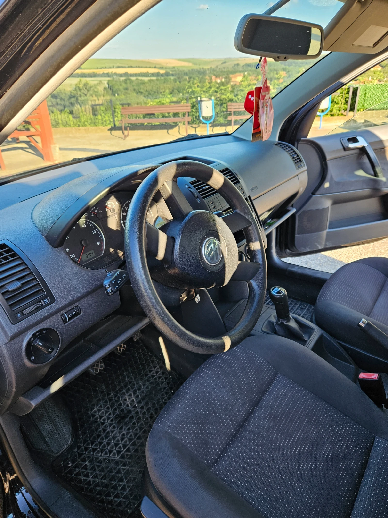 VW Polo, снимка 6 - Автомобили и джипове - 55478401