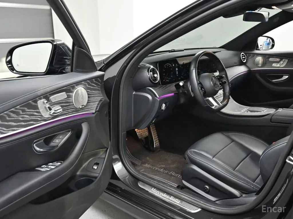 Mercedes-Benz E 350 AMG* LINE* 4MATIC* BURMESTER* 360КАМЕРА* LANE* ASS, снимка 6 - Автомобили и джипове - 55801590