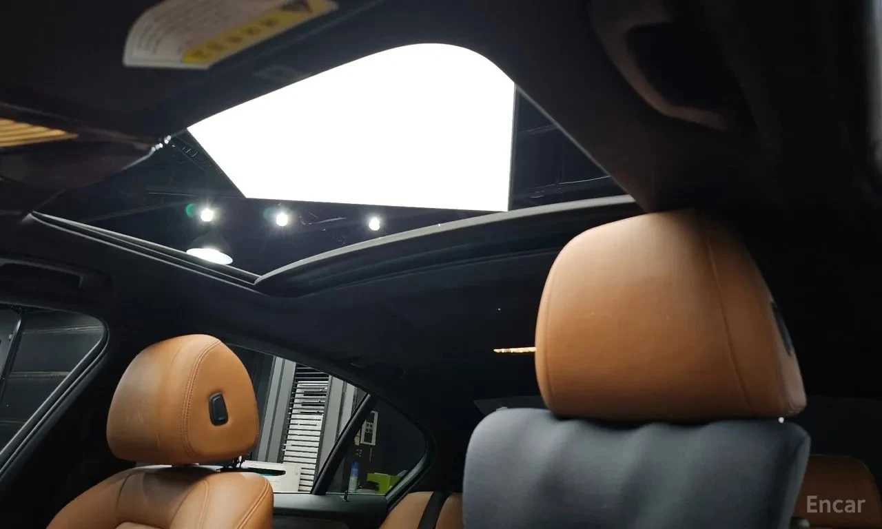 BMW 520 XDRIVE20D * M SPORT* ФИКСИРАНА ЦЕНА ДО БЪЛГАРИЯ*  , снимка 16 - Автомобили и джипове - 56083426