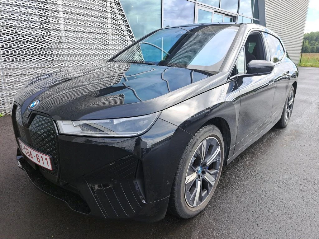 BMW iX XDRIVE40 70KW LED Navi Leather 98% SoH