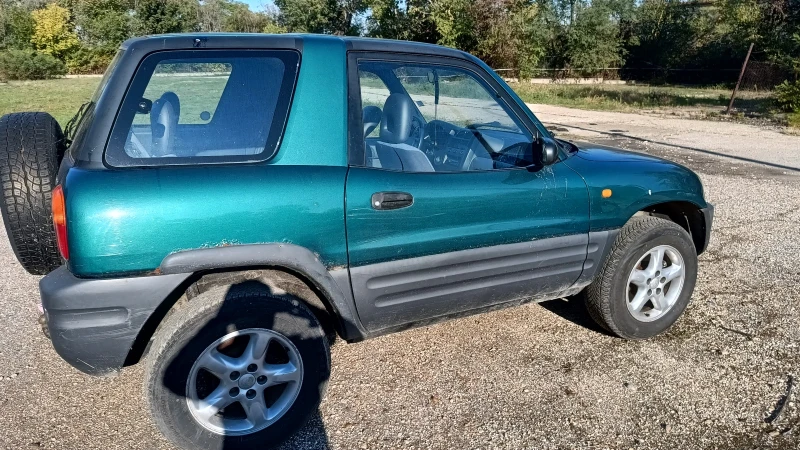 Toyota Rav4, снимка 4 - Автомобили и джипове - 47630557