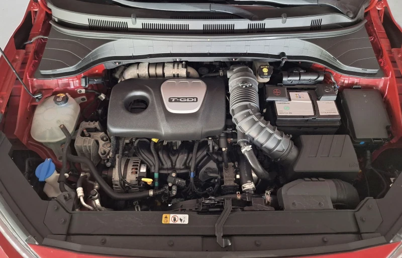 Hyundai Kona 1.6Т ВСИЧКИ ЕКСТРИ 177кс4x4 ПЪЛНА СЕРВИЗНА ИСТОРИЯ, снимка 17 - Автомобили и джипове - 50760742