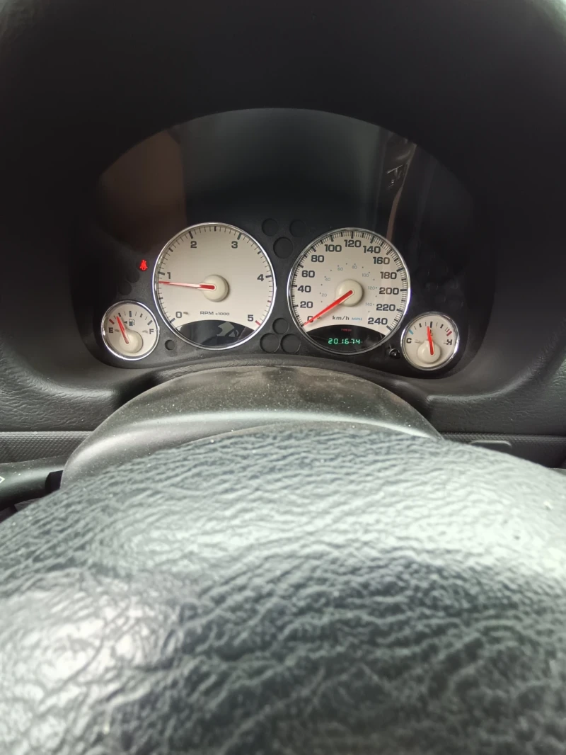 Jeep Cherokee, снимка 14 - Автомобили и джипове - 52331213