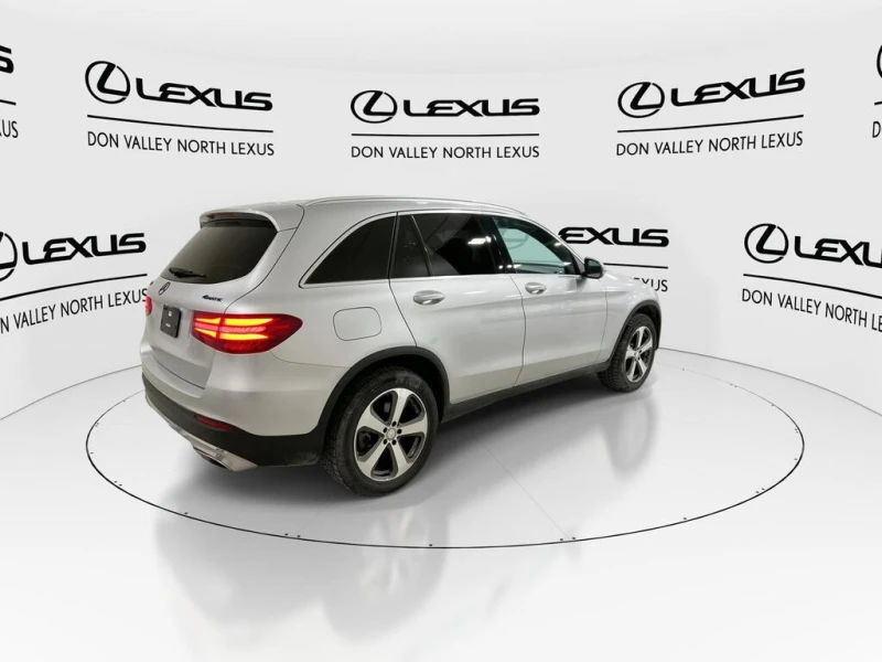 Mercedes-Benz GLC 300 * 4MATIC, снимка 4 - Автомобили и джипове - 52681533